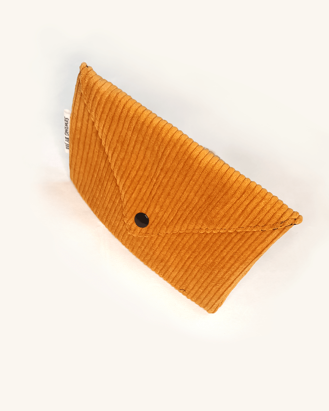 pochette velours côtelé mustard - pochette en velours côtelé mustard Sewing by Jee - pochette velours côtelé