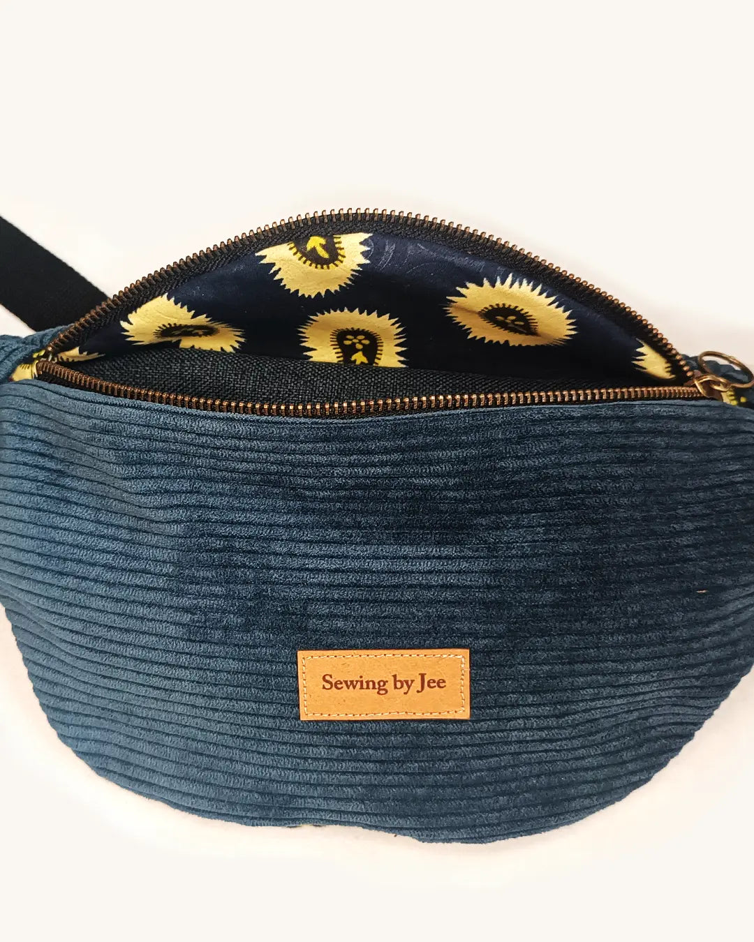 Sac Banane azura en velours côtelé - Sac Banane azura en velours côtelé Sewing by Jee - Sac Banane en velours côtelé